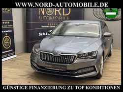 Graphitegrau metallic (metallic) Gebraucht 2022 Skoda Superb Style Limousine | 22.900 € (Guter Preis)