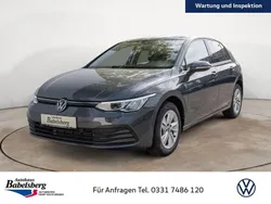 Grau Gebraucht 2023 VW Golf VIII Life Limousine | 25.790 € (Fairer Preis)