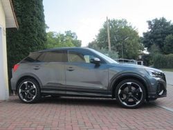 Grau Gebraucht 2024 Audi SQ2 Ambiente SUV | 39.900 € (Fairer Preis)