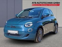 Grün Gebraucht 2023 Fiat 500e Kleinwagen | 26.590 € (Teuer)