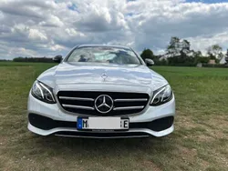 Silber Gebraucht 2019 Mercedes E300 Limousine | 31.900 € (Fairer Preis)