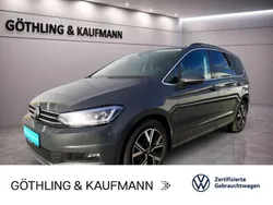 Delfingrau metallic Gebraucht 2024 VW Touran Highline Van / Kleinbus | 36.480 € (Fairer Preis)