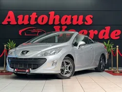 Grau Gebraucht 2010 Peugeot 308 CC Premium Cabrio | 9.990 € (Etwas zu teuer)