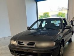 Grau Gebraucht 1997 Nissan Primera Limousine | 2.900 €