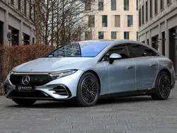 High tech silver metallic Gebraucht 2022 Mercedes EQS580 AMG Limousine | 129.900 €