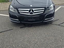 Schwarz Gebraucht 2011 Mercedes C180 Limousine | 10.299 € (Fairer Preis)