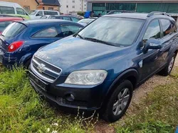Grau Gebraucht 2008 Chevrolet Captiva Sport SUV | 1.500 €