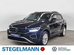 Deep black perleffekt Gebraucht 2025 VW T-Roc Life SUV | 27.810 € (Fairer Preis)