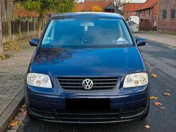 Blau Gebraucht 2003 VW Touran Van / Kleinbus | 2.000 € (Fairer Preis)