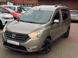 Grau Gebraucht 2014 Dacia Dokker Lauréate Van / Kleinbus | 8.999 € (Fairer Preis)