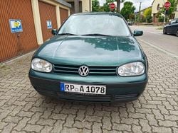 Grün Gebraucht 1999 VW Golf IV Limousine | 1.850 € (Fairer Preis)