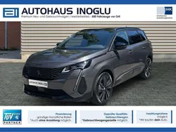 Grau Gebraucht 2024 Peugeot 5008 GT Van / Kleinbus | 30.470 € (Guter Preis)