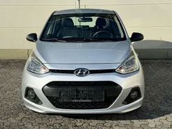 Silber Gebraucht 2014 Hyundai i10 Classic Kleinwagen | 5.500 € (Fairer Preis)