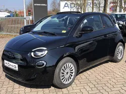 Schwarz Gebraucht 2025 Fiat 500C Red Cabrio | 27.689 €