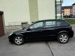 Schwarz Gebraucht 2007 Opel Astra Limousine | 3.150 € (Teuer)