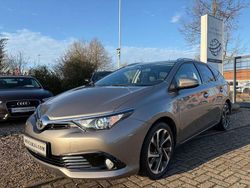Braun Gebraucht 2015 Toyota Auris Touring Sports Design Kombi | 13.888 € (Teuer)