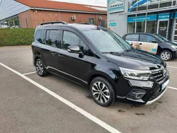 Schwarz Gebraucht 2023 Renault Kangoo Techno Van / Kleinbus | 26.200 € (Fairer Preis)