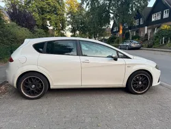 Weiß Gebraucht 2008 Seat Leon FR Kleinwagen | 4.000 €