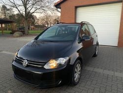 Schwarz Gebraucht 2011 VW Golf Plus Cross Comfortline Van / Kleinbus | 4.900 € (Fairer Preis)