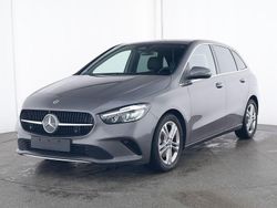 Grau Gebraucht 2023 Mercedes B220 Van / Kleinbus | 34.900 € (Fairer Preis)