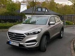 Grau Gebraucht 2018 Hyundai Tucson SUV | 15.000 € (Guter Preis)