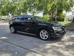 Onyx black / metallic Gebraucht 2015 Volvo V60 Momentum Kombi | 14.000 € (Guter Preis)