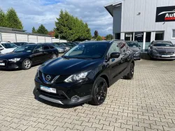 Schwarz Gebraucht 2017 Nissan Qashqai Black Edition SUV | 13.500 € (Fairer Preis)
