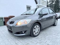Grau Gebraucht 2009 Toyota Auris Kleinwagen | 3.900 € (Fairer Preis)