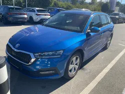Race blau metallic Gebraucht 2022 Skoda Octavia Active Kombi | 25.495 € (Fairer Preis)