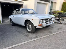 Weiß Gebraucht 1971 Alfa Romeo 1750 Veloce Limousine | 36.800 €