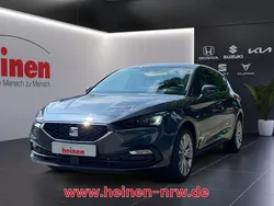 Grau Gebraucht 2024 Seat Leon Style Limousine | 26.480 € (Guter Preis)