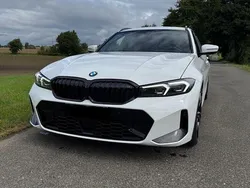 Weiß Gebraucht 2022 BMW 330 M Sport Kombi | 47.990 € (Teuer)