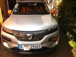 Silber Gebraucht 2022 Dacia Spring Comfort Plus Kleinwagen | 11.300 € (Fairer Preis)