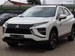 Weiß Gebraucht 2022 Mitsubishi Eclipse Cross Basis SUV | 18.990 € (Superpreis)