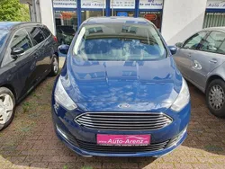 Blau Gebraucht 2015 Ford Grand C-Max Titanium Van / Kleinbus | 7.700 € (Teuer)