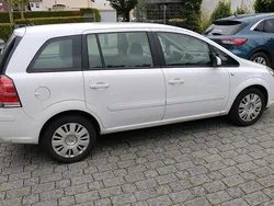 Weiß Gebraucht 2008 Opel Zafira Van / Kleinbus | 1.600 € (Superpreis)