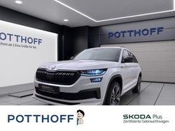 Weiss Gebraucht 2023 Skoda Kodiaq SportLine SUV | 34.777 € (Fairer Preis)