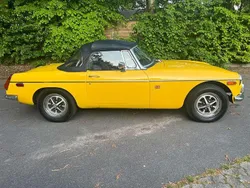 Gelb Gebraucht 1976 MG B Cabrio | 7.650 €