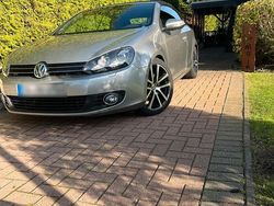 Silber Gebraucht 2012 VW Golf Cabriolet Exclusive Cabrio | 9.950 € (Etwas zu teuer)