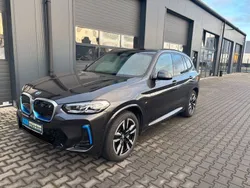 Grau Gebraucht 2023 BMW iX3 M Sport SUV | 42.980 € (Superpreis)