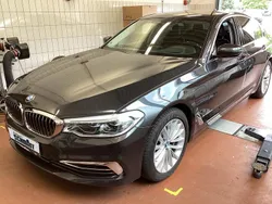 Sophistograu brillanteffekt Gebraucht 2018 BMW 530e Luxury Line | 27.890 € (Fairer Preis)