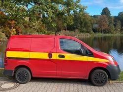 Rot Gebraucht 2011 Nissan NV200 Van | 6.750 € (Etwas zu teuer)