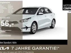 Weiß Neu 2025 Kia Ceed Vision Limousine | 20.970 € (Guter Preis)