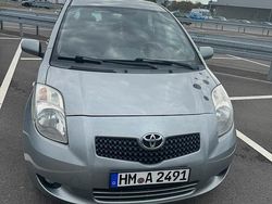 Silber Gebraucht 2007 Toyota Yaris Coupé | 1.200 € (Guter Preis)