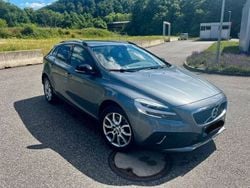 Grau Gebraucht 2017 Volvo V40 CC Kombi | 15.500 € (Fairer Preis)