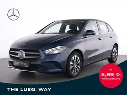 Blau Gebraucht 2022 Mercedes B250e Style Van / Kleinbus | 28.985 € (Fairer Preis)
