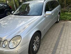 Silber Gebraucht 2009 Mercedes E200 Kombi | 5.500 € (Guter Preis)