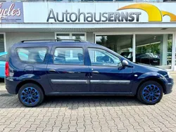 Blau Gebraucht 2013 Dacia Logan MCV Kombi | 2.999 € (Superpreis)