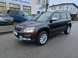 Schwarz Gebraucht 2015 Skoda Yeti Ambition SUV | 8.990 € (Guter Preis)