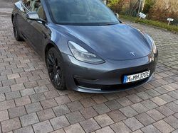 Gebraucht 2022 Tesla Model 3 Limousine | 33.900 € (Teuer)